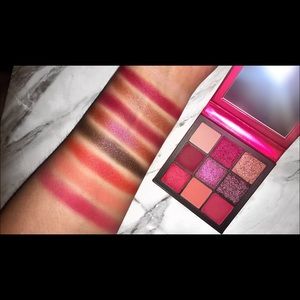 Huda beauty Ruby Obsessions
